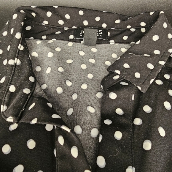 Jones of New York‎ black polka dot blouse - Picture 3 of 5